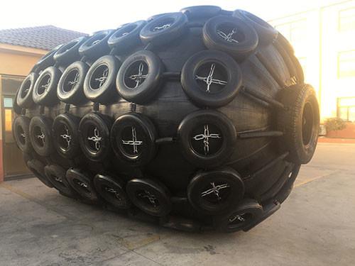 80KPa High Pressure Resistant Rubber Inflatable Fenders For Boats With Safety Valve