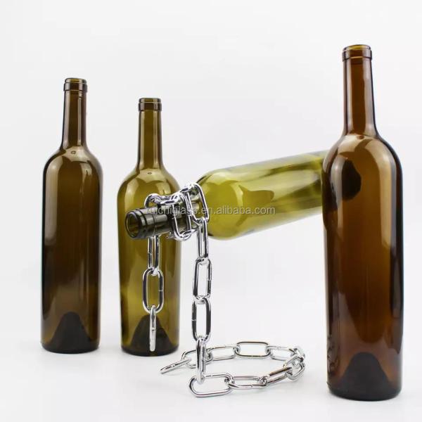Manipulation de surface Estampage à chaud Logo personnalisé 500 ml 750 ml Bouteille en verre de vin