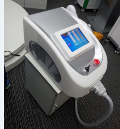 2017 hot sellling Newest portable 808nm diode laser hair removal machine laser hair removal for whole body