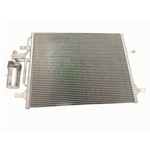 OE 31332027 31305212 Condensadores de AC para Volvo Condensador de Aire Acondicionado