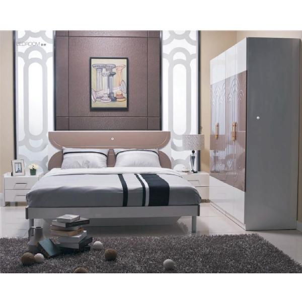 Fashion Bedroom Suite Furniture King Size Bed Thai Rubber Wood With Melamine Finishing