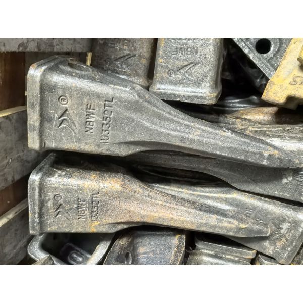 1U3352 1U3352TL 1U3352RC Bucket Rock Teeth Tiger Bucket Tooth for J350 E320