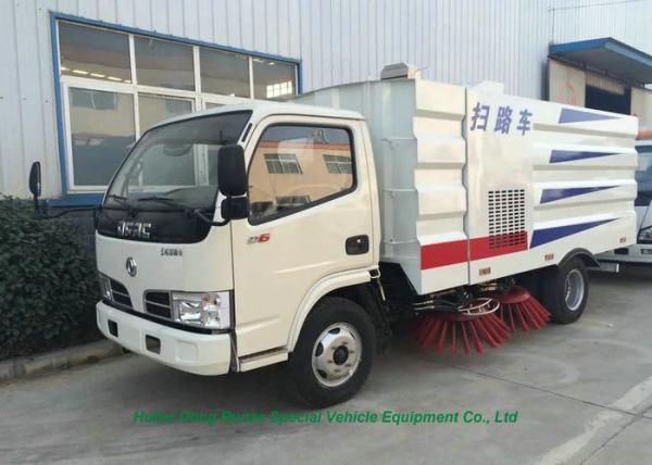 DFAC Truck Mounted Vacuum Street Sweeper With Cleaning Brushes 4000L Refuse