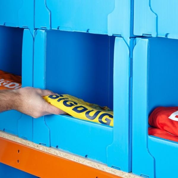 Customized Size Turnover Box Stackable Pick Bins Plastic Warehouse Parts Box Sign Board For Easy Identification