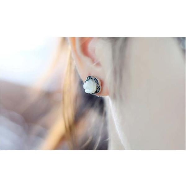 925 Silver Rosettes Mother of Pearl Stud Earrings (E014904W)