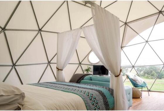 Прозрачный роскошный стальной кемпинг 5M Геодезический купольный шатер Наружный купольный шатер Купольный праздничный шатер