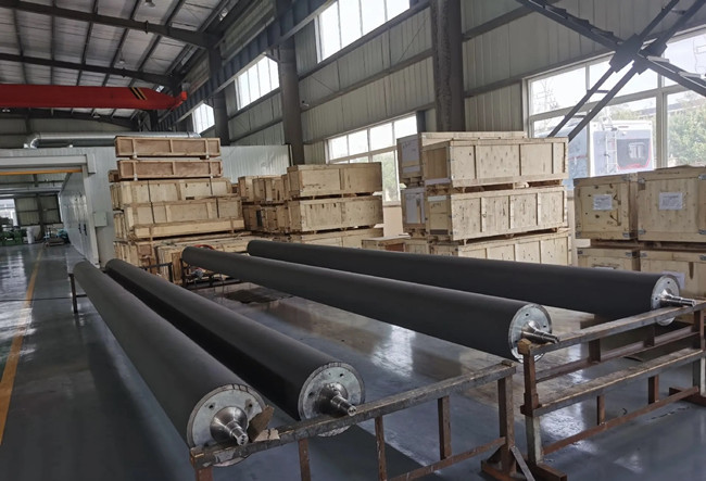 Slotted Exhaust Carbon Fiber Rubber Roller Bopp Film Slitting Roller