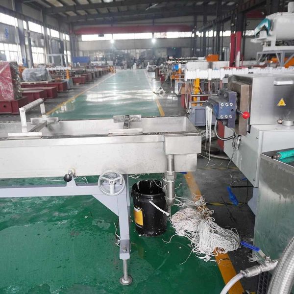 Corrosion Resistant Stainless Steel Water Tank For Plastic Extruder Machine