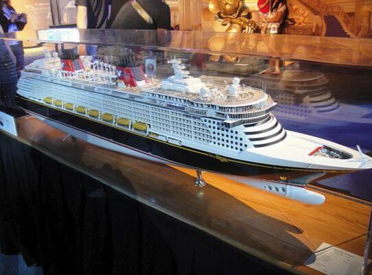 Simulation Disney Cruise Ship Model , Disney Fantasy Model With Avoid Too Much Humidity