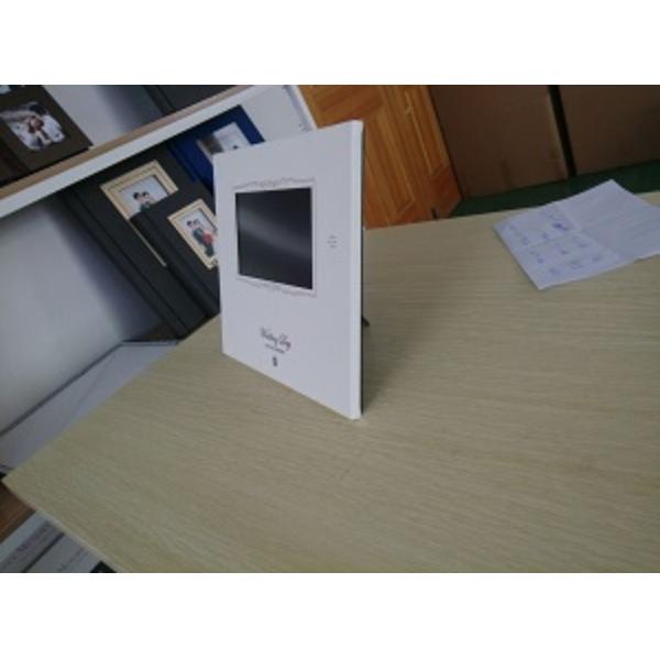 HD Wedding Gift Stylish Video Marketing Mailer 128M Memory Space Efficient