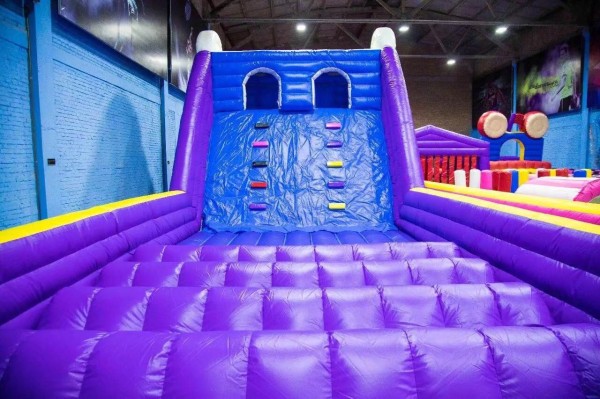 Customized Large Inflatable Slide Bouncer Inflatable Obstacle Course Customized PVC Outdoor Inflatable Sports for Fun