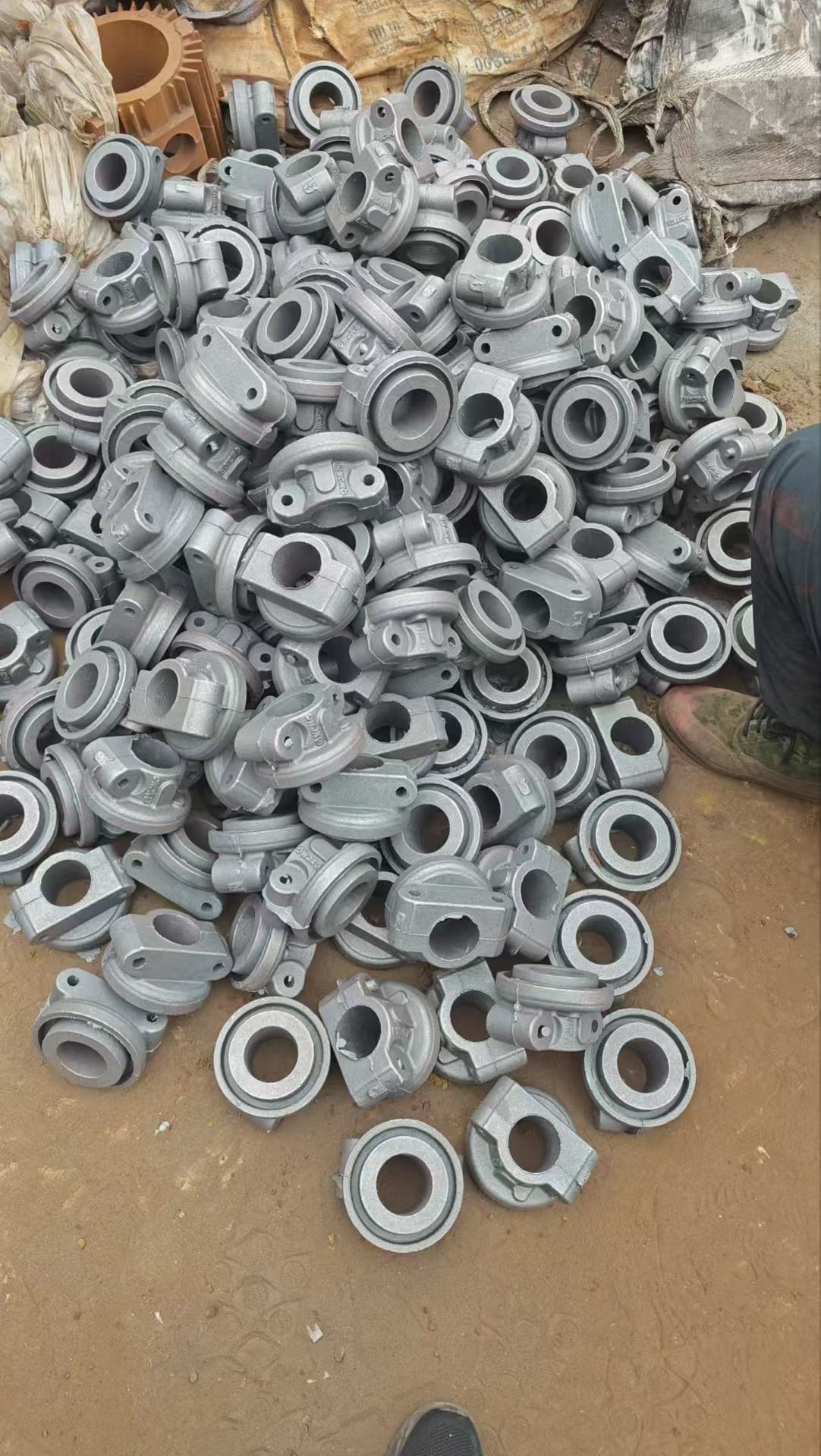 High Structural Hardness Sand Casting with Excellent Wear Resistance and Chemical Corrosion Resistance for Industrial Equipment