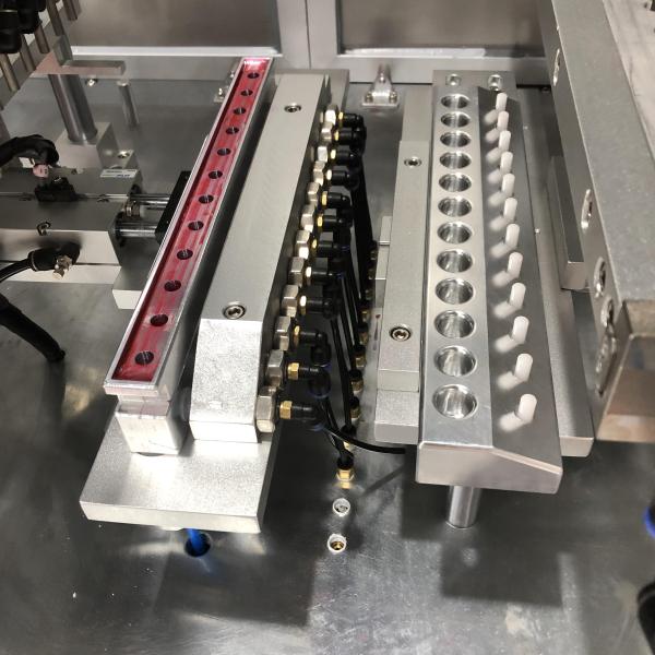 Máquina automática de desmoldeo de moldes de aluminio con manga de silicona de 12 agujeros