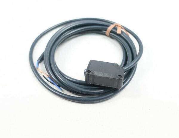 Omron E3Z-D62 02Z10M Photoelectric Switch Sensor 12 - 24 volts continu 26,4 volts continu 100 mA maximum de maximum