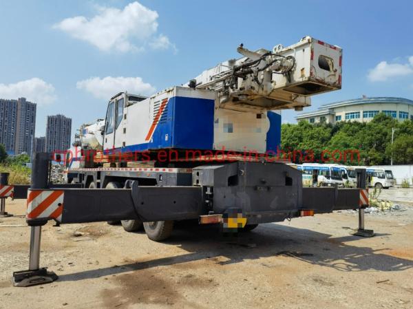 14690*3000*3940 mm Zoomlion Qy130 Grue mobile équipement de levage utilisé pour l'efficacité