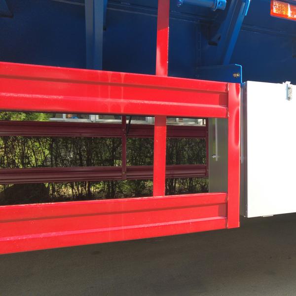 60T Max Payload Truck Trailer 3 Axles Fence Cargo Semi Trailer Container Twist Lock