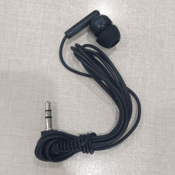 ISO Certified Headphones In-ear Earphones Headphones Sport Earbuds Headset Gaming Wired Earphones for Music player