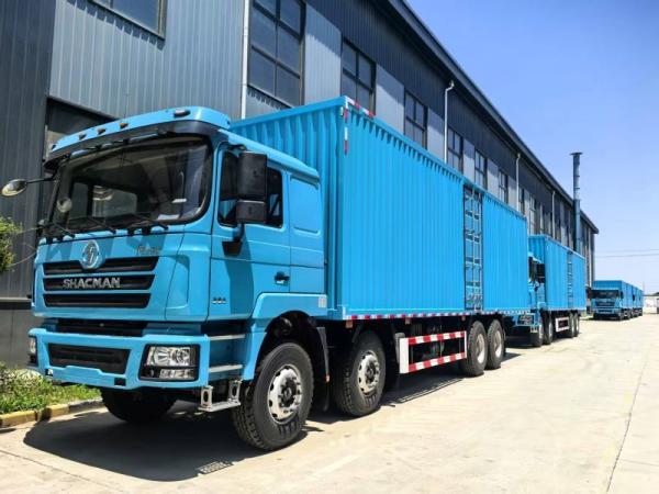 F3000 8X4 Box Truck with 10M Cargo Box and 380HP Engine