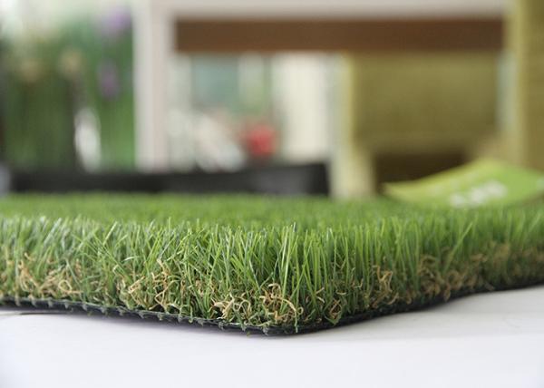 Alto densidade artificial da grama 6800Dtex 18900 do jardim verde saudável