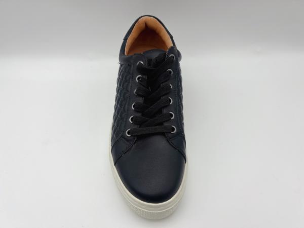 Leisure Womens Flat Leather Shoes With White Non Slip Rubber Outsole