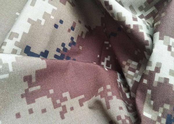 Polyester Cotton High Strength Army Digital Camo Fabric Wrinkle Resistance