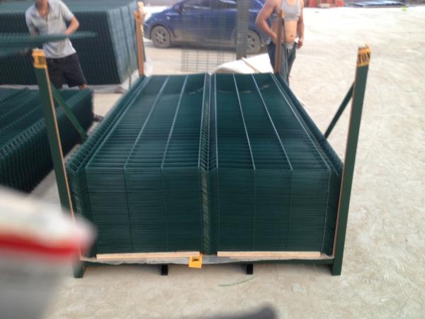 2030mm x 2500mm Wire Fence Panels High Quality With V beams ,RAL 6005 coated Dark Green