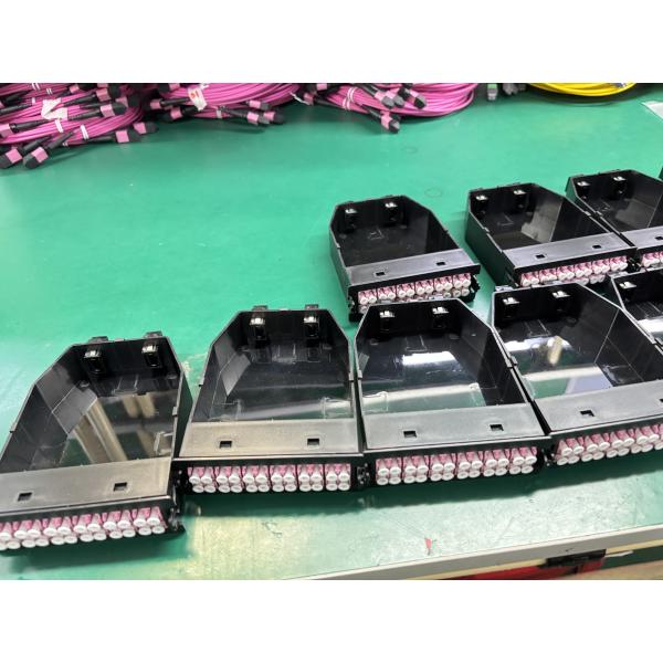 Покрытие MTP MPO кассеты с SM/MM Elite Insertion Loss для управления волокнами