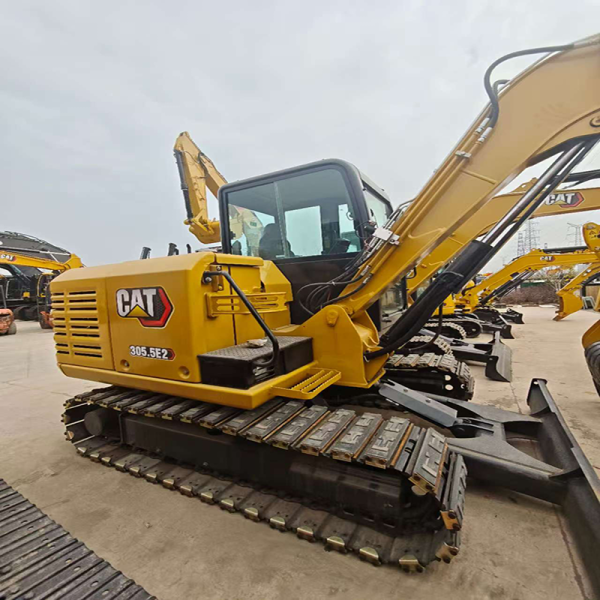 Used CAT 305.5E2 Hydraulic Crawler Excavator Engine PLC-Low Price High Quality Assurance Used Excavator for Farm