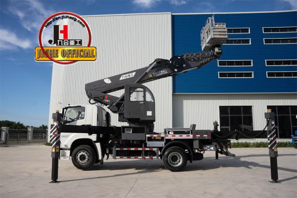 21m 23m 24m 25m 29m 32m 38m 45m 50m 55m Caminhão de trabalho aéreo HOWO Veículo de trabalho aéreo ISUZU Plataforma de trabalho alta