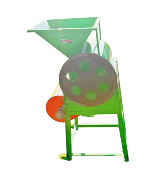 Steel Peanut Sheller Machine 220v / 380v Durable Nut Cracking Machine Customizable