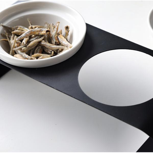 Perro de cerámica elevado Cat Bowls para la comida y el agua