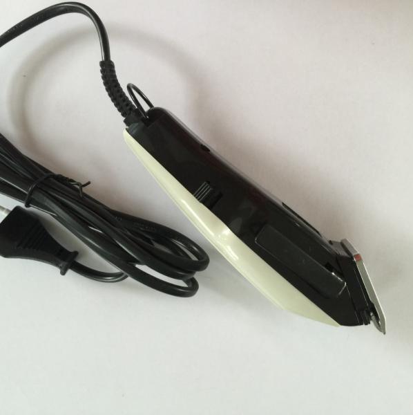 Hand Fitting Design Electric Hair Clippers Trimmers With Stainless Steel Cutting Blade