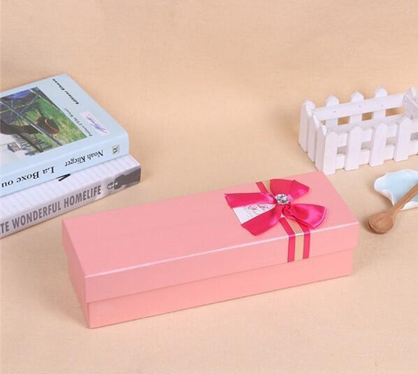 Luxury Wholesale Custom Packaging Paper Gift Box with Ribbon,wedding paper jewellery white gift box with ribbon closure