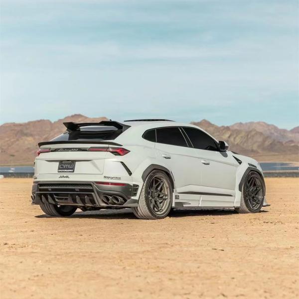 Kit de cuerpo ancho de estilo LB para Lamborghini URUS Kit de cuerpo de fibra de carbono Urus Fibra de carbono delantera de labio difusor Spoiler Kit de cuerpo ancho