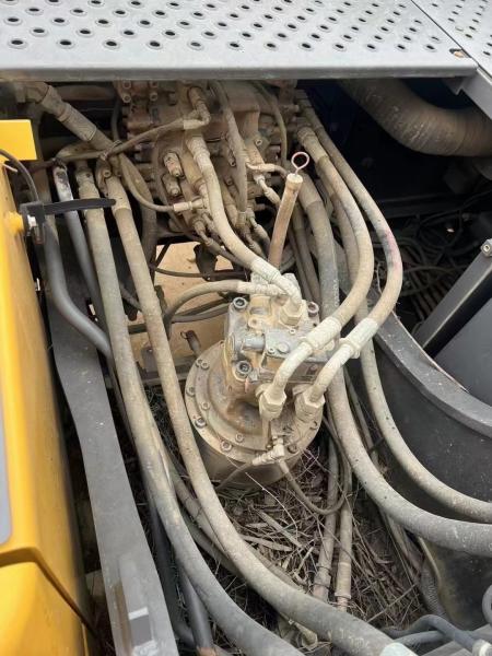 CE Heavy Equipment Used Second Hand Volvo Excavators 20T Ec 200 Volvo Machine Digger
