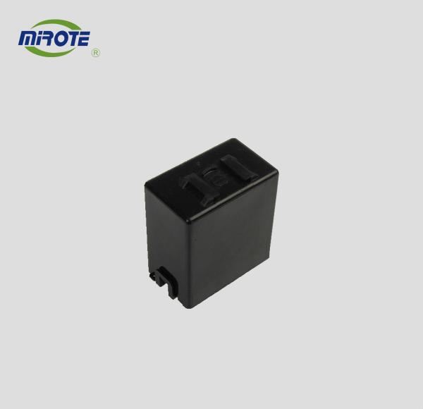 ABS Cover 3 Pin 066500-5651 12v Turn Signal Automotive Led Flasher For Led Bulbs 8-97086-508-1 066500-3201 8-97360-084-1