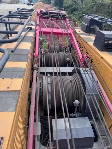 Mini grue à rampe de 60 tonnes avec une capacité de chargement nominale de 100 tonnes Couleur jaune Envoyer une demande