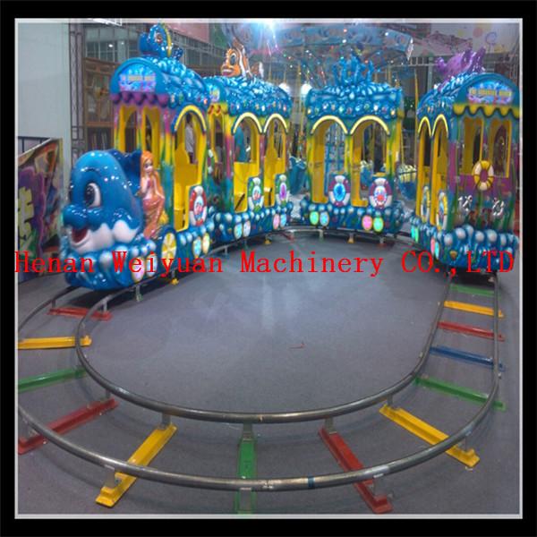 new model 5 couches 18 seats  electric track train, under sea world train ride for sale
