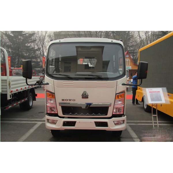 High Efficiency Light Duty Trucks , 4500 Wheelbase 18 Foot Box Truck