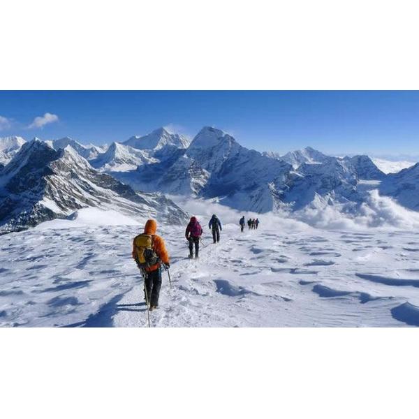 6476m Altitude Nepal Climbing Tours 19 Day'S Mera Peak Climbing / Expedition