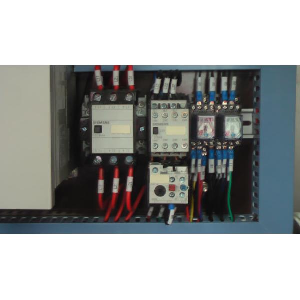 Máquina experimental de la encapsulación de Paintball de la ronda con el interruptor/los botones de HMI