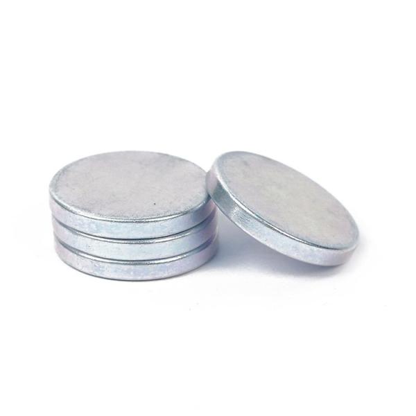 Abrasion Resistance Round Neodymium Magnets N52 Flat Disc Magnets Customized