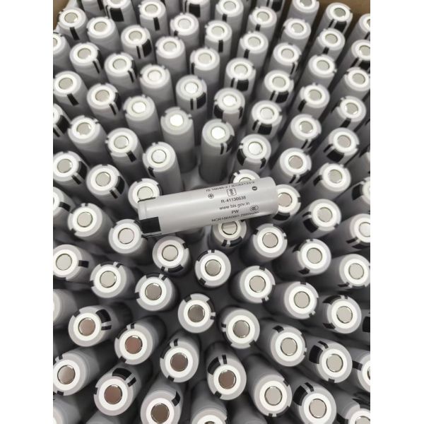100% Full Capacity 3180mAh INR18650 Cylindrical Lithium Ion Battery 2C Discharge for E-bike Scooter 