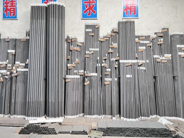 Barres en carbure de silicium à diamètre égal de type ED - Éléments chauffants à faible résistance et longue durée de vie pour fours industriels