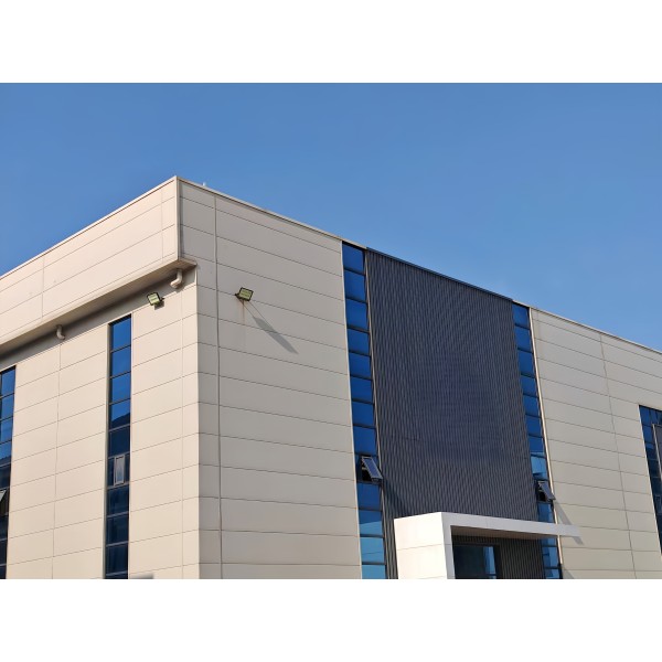 Custom Size Prefab Steel Structure Warehouse With Waterproof Roof Accessories