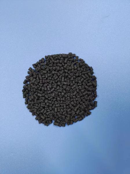 Aditivo desecante de carbono negro personalizado para la fabricación de plástico oscuro