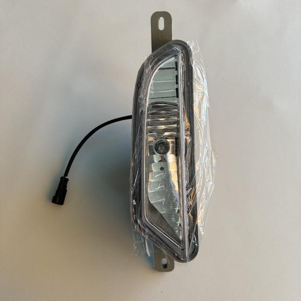 Yutong Bus Spare Parts 24V Plastic Front Fog Lamp for ZK6122 Bus Model and Components