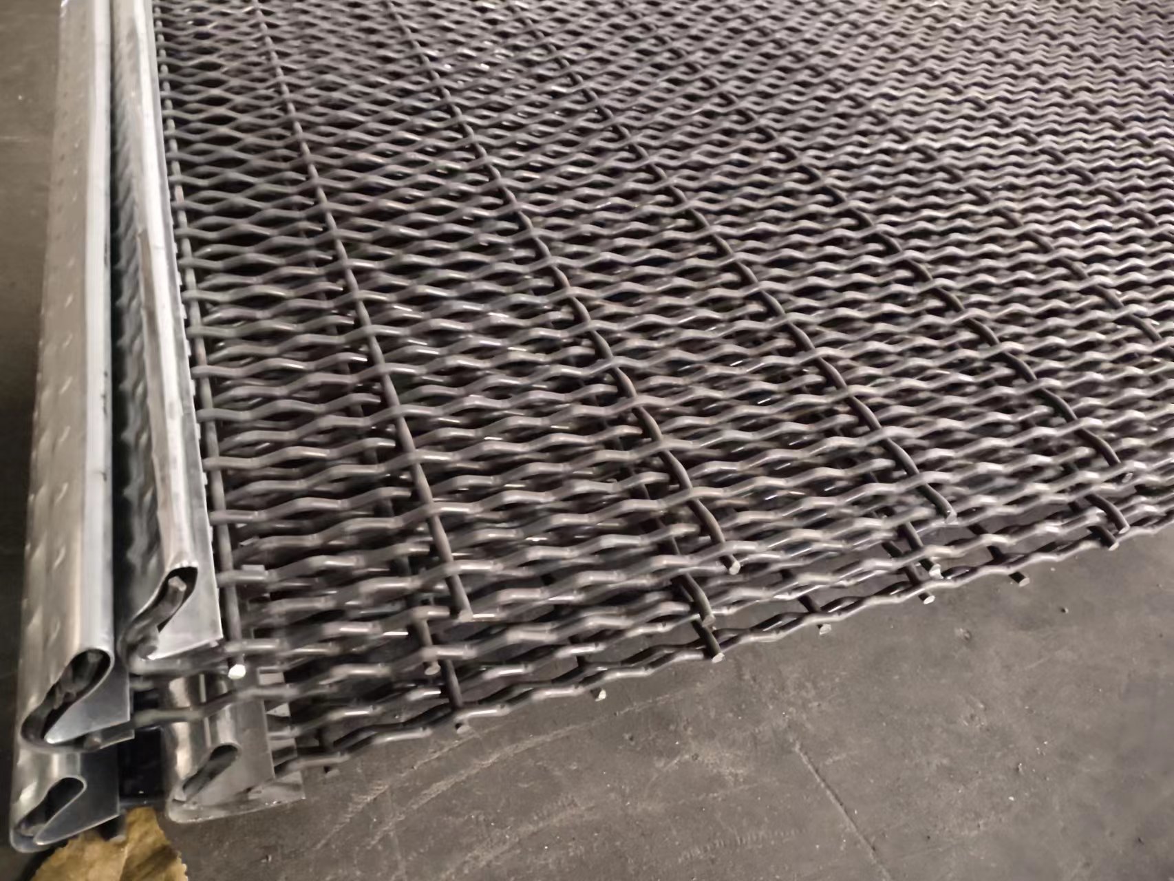 Heavy-Duty Metal Sieving Wire Mesh for Sand and Gravel Sorting