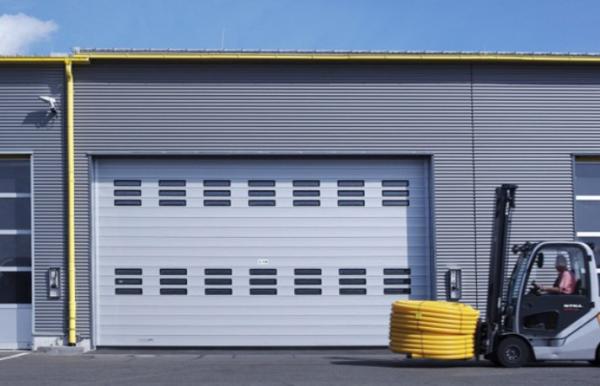 O rolo de alumínio da casa de campo acima das portas industriais da garagem do rolo da porta espiral de alta velocidade da porta acima oxida prova
