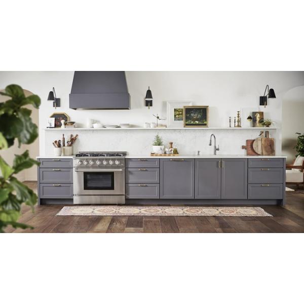 Modular Kitchen Cabinets with Classic Shaker Design and Artificial Quartz Countertop